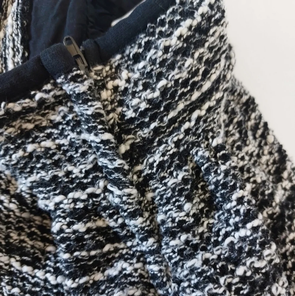 Boucle Skirt Gymboree‎ Size 7 Girls Black And White
